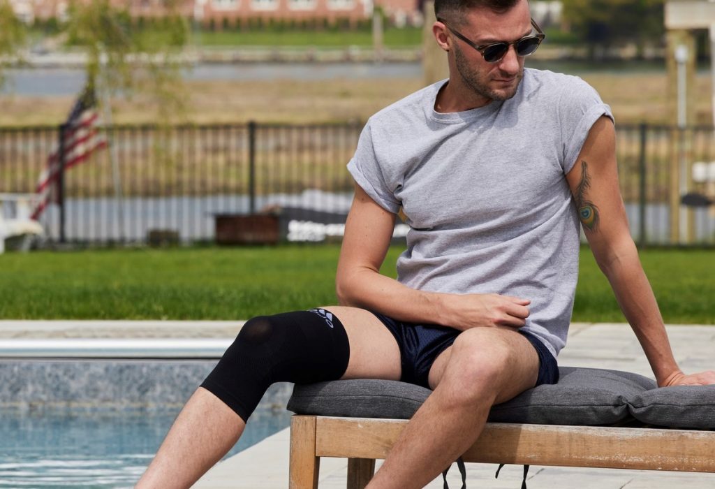 The Cheap-Flight Sock Plan For Long Travel Days