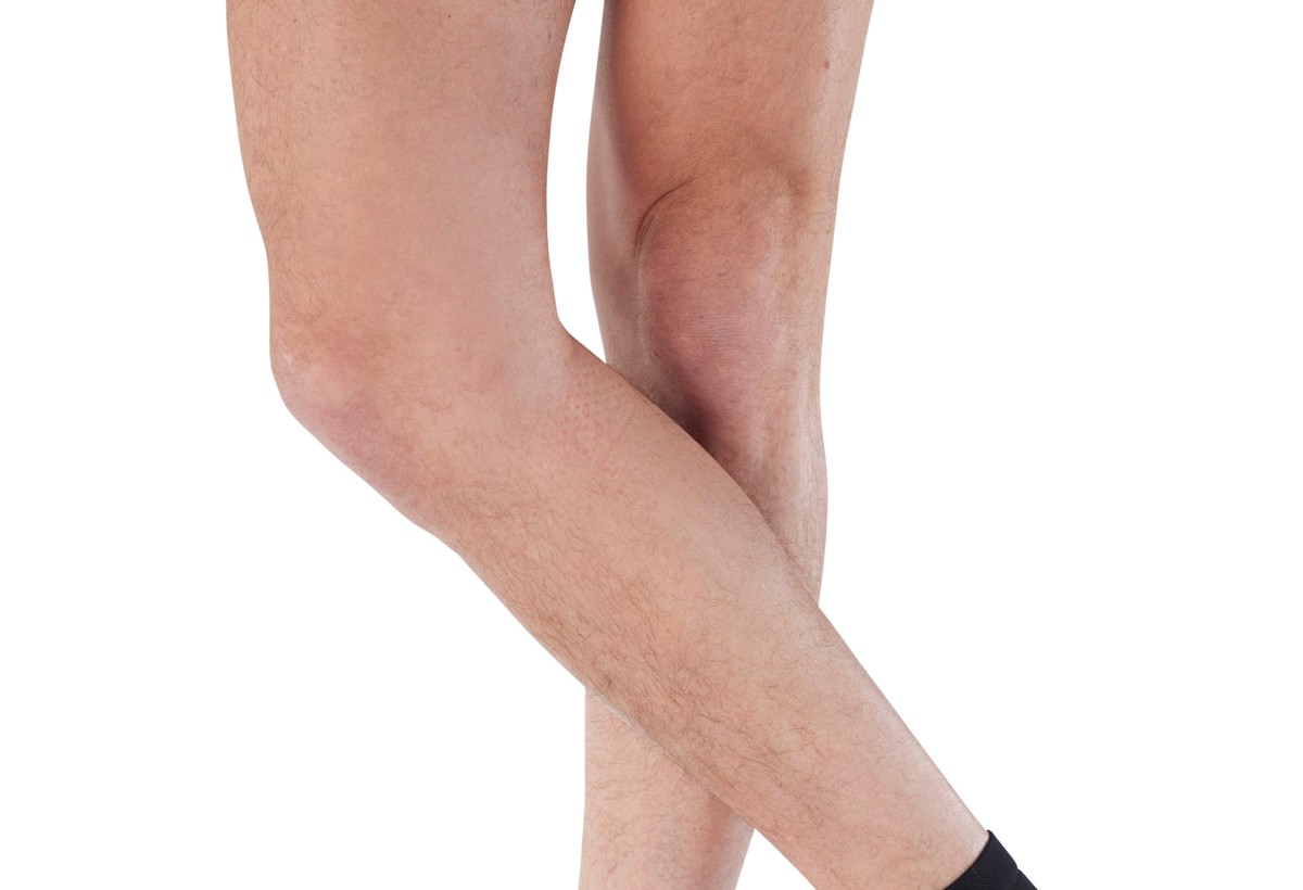 Black ankle compression socks for long journeys